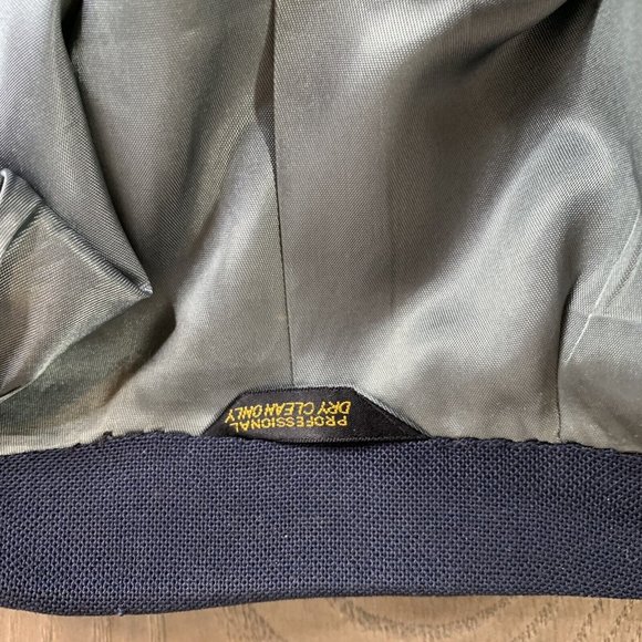 Linett Ltd. Cullwell & Son, Mens 2 Button Blazer Pockets Navy Size M - Picture 10 of 10